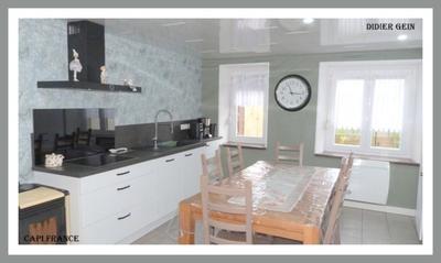 Maison - 97 m² - 5 pièces