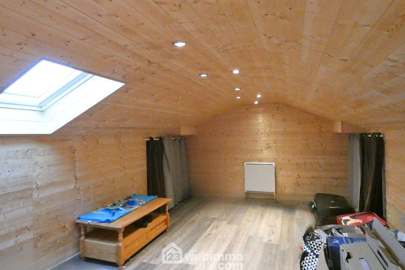 Maison - 93 m² - 4 pièces