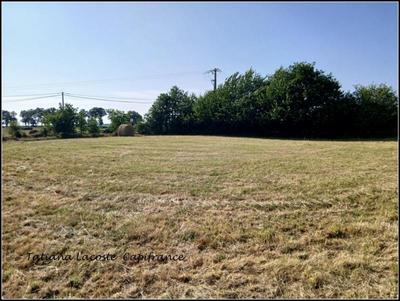 Terrain constructible - 1 540 m²