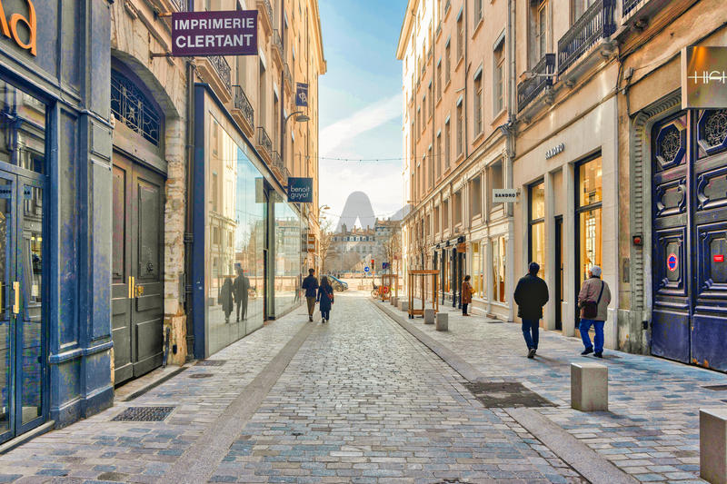 Appartement - 93 m² - 3 pièces