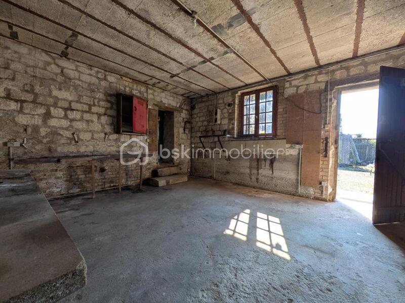 Corps de ferme - 470 m² - 7 pièces