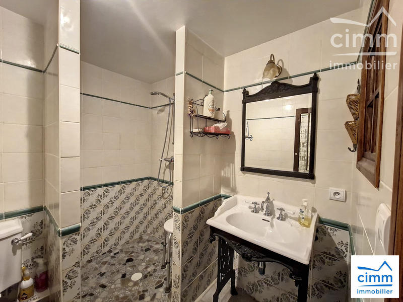 Maison ancienne - 290 m² - 8 pièces