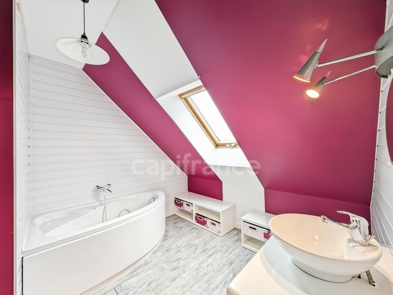 Maison - 121 m² - 5 pièces