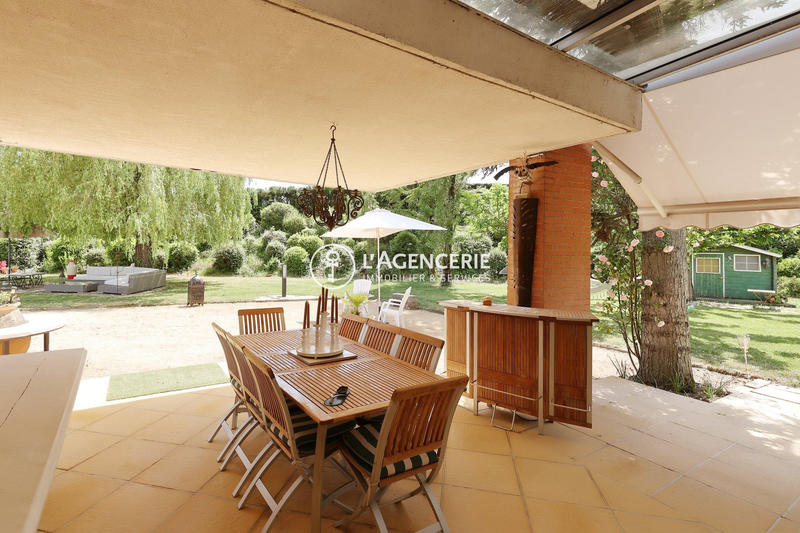 Villa - 400 m² - 7 pièces