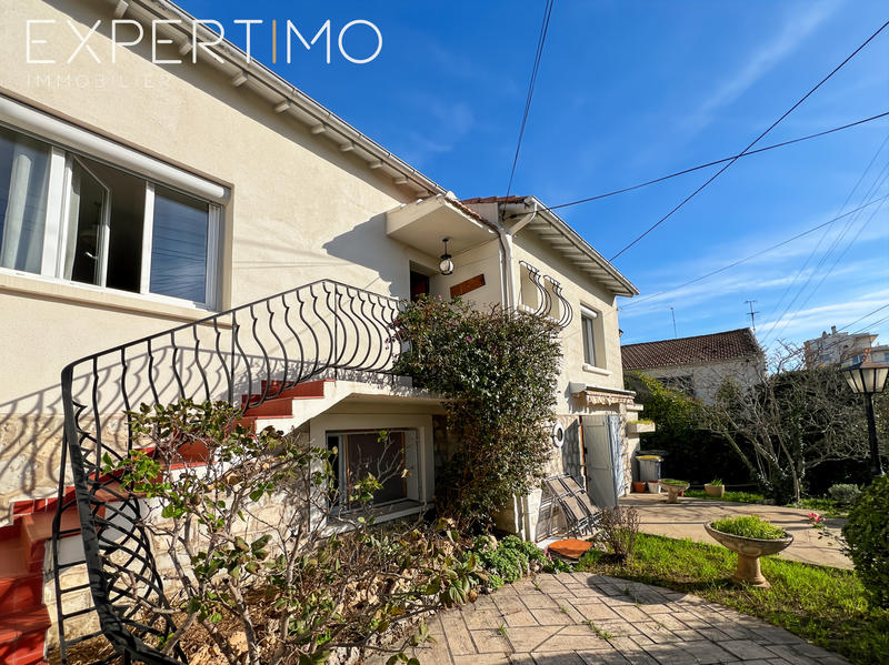 Maison - 161 m² - 7 pièces