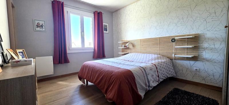 Maison - 180 m² - 7 pièces