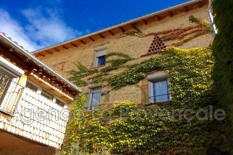 Demeure - 455 m² - 10 pièces