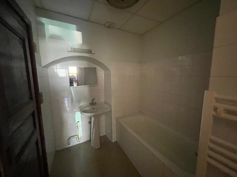 Maison - 190 m² - 11 pièces