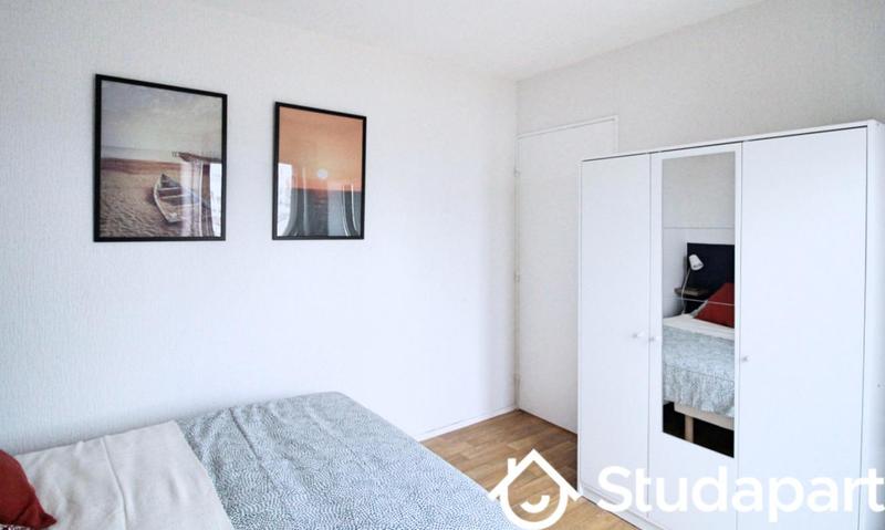 Chambre - 10 m² - 1 pièce