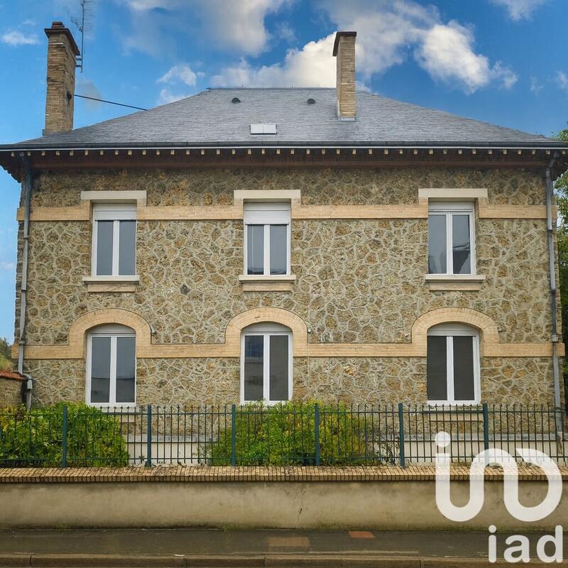 Maison de village - 262 m² - 10 pièces