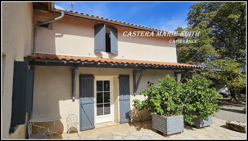 Maison - 232 m² - 8 pièces