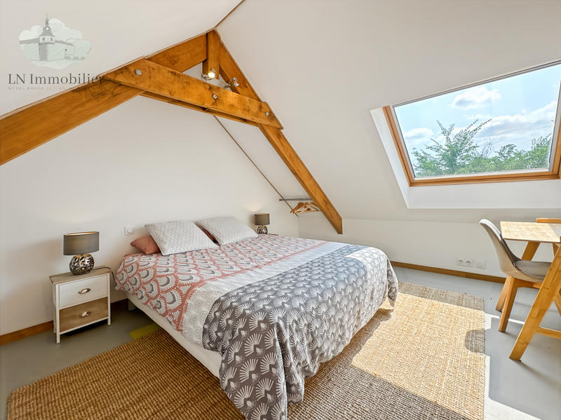 Maison - 211 m² - 15 pièces