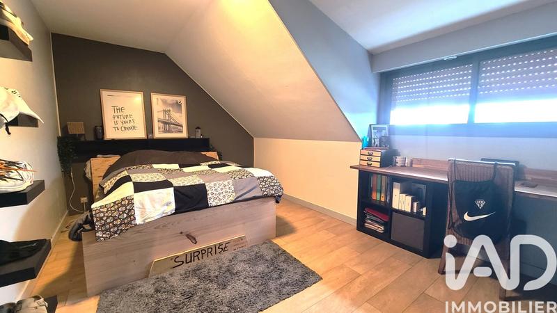 Maison - 183 m² - 8 pièces