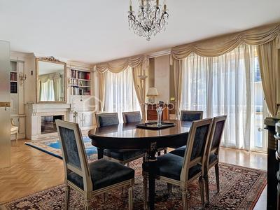 Maison de ville - 152 m² - 9 pièces