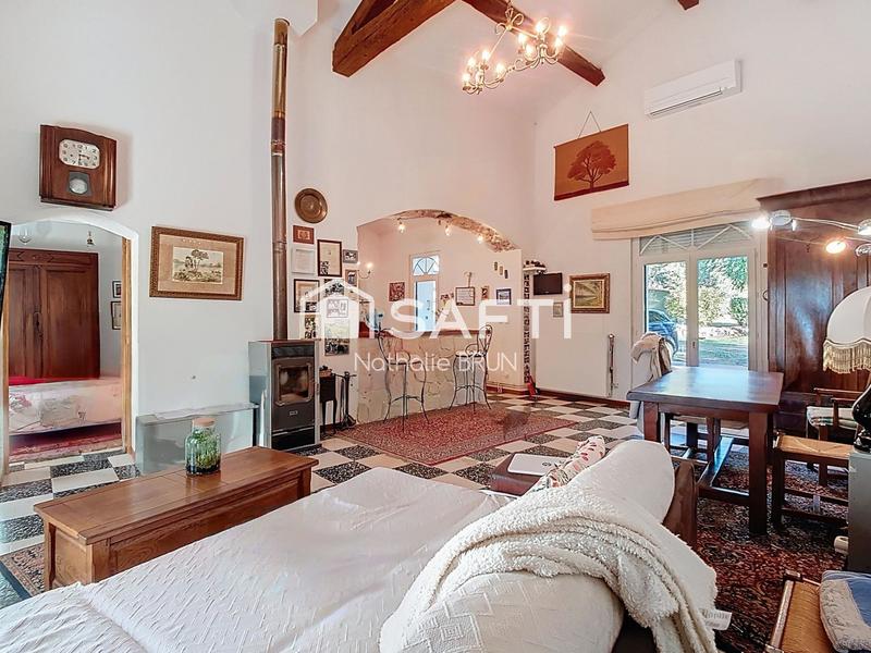 Maison - 95 m² - 3 pièces