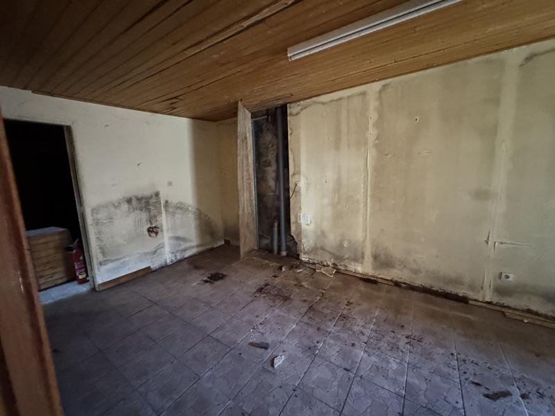 Maison ancienne - 208 m² - 3 pièces