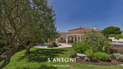 Maison - 144 m² - 4 pièces