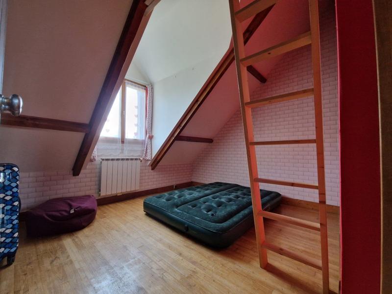 Maison - 85 m² - 5 pièces