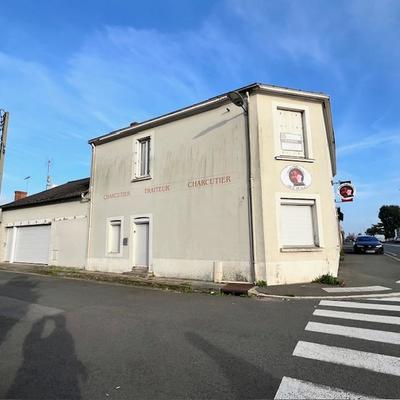 Maison - 169 m² - 9 pièces