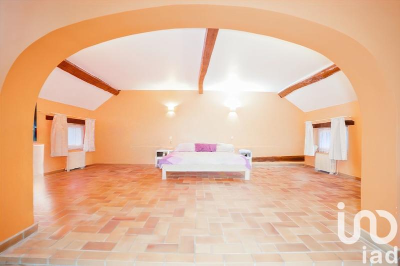 Maison - 322 m² - 7 pièces