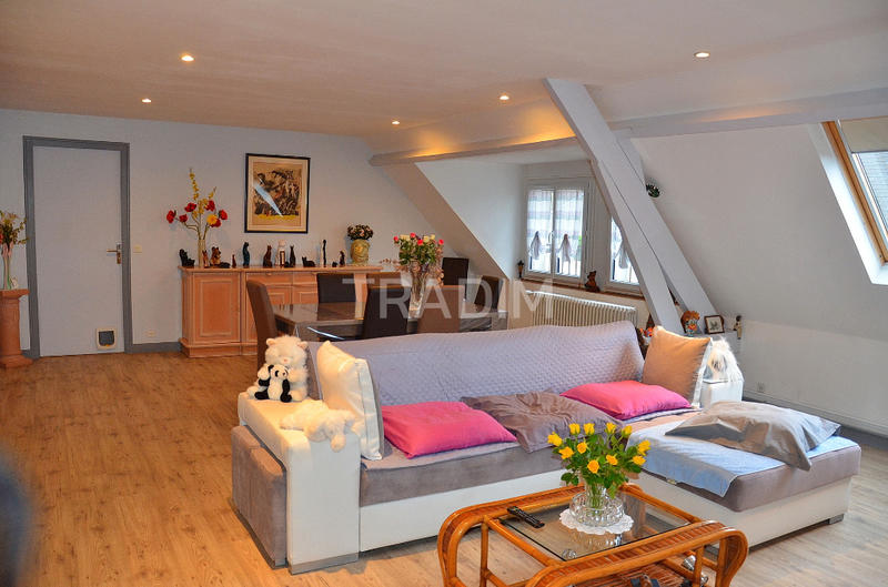 Maison - 300 m² - 10 pièces