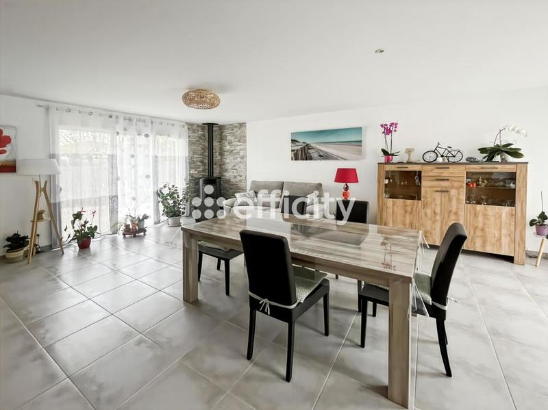 Maison - 107 m² - 4 pièces