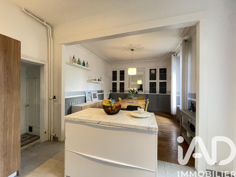 Maison de ville - 232 m² - 8 pièces