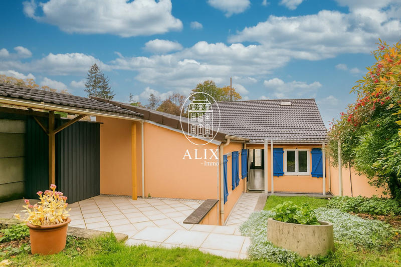 Maison traditionnelle - 75 m² - 4 pièces