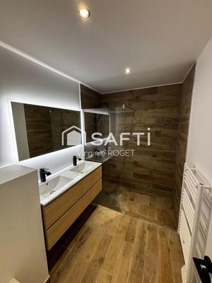 Maison - 102 m² - 4 pièces