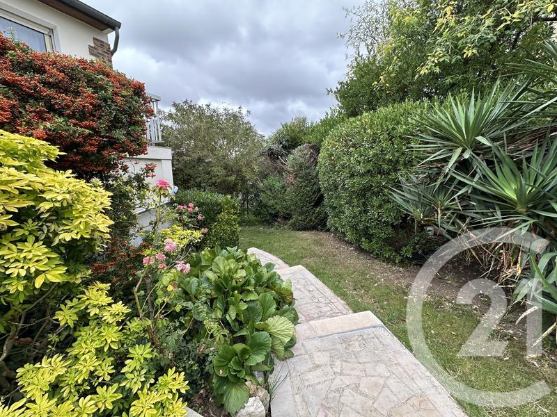 Maison - 170 m² - 6 pièces