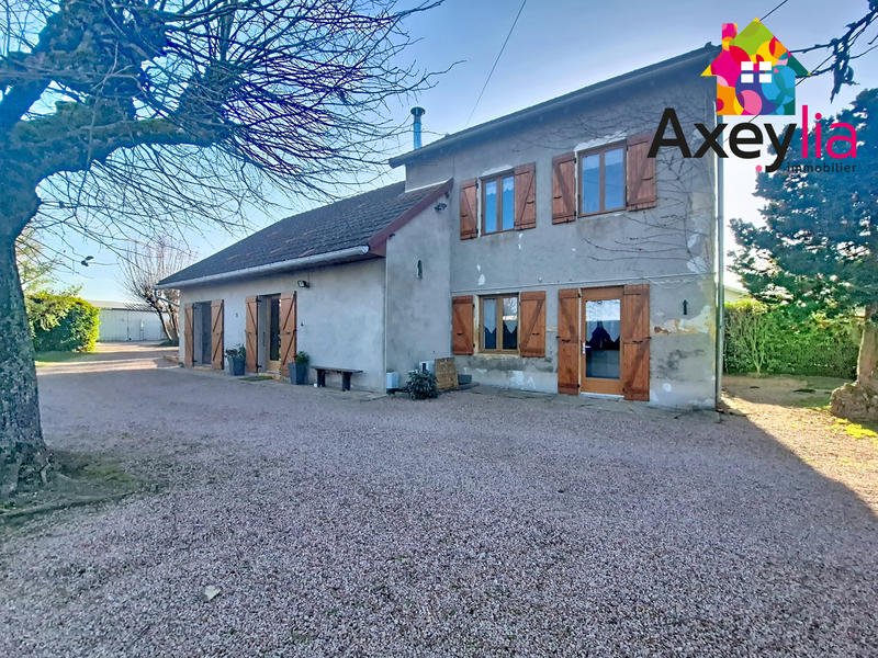 Maison - 143 m² - 8 pièces