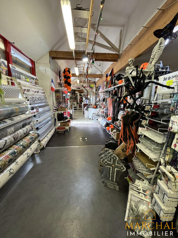 Fonds de commerce - 700 m²