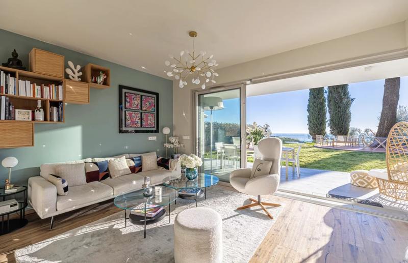 Appartement - 90 m² - 4 pièces