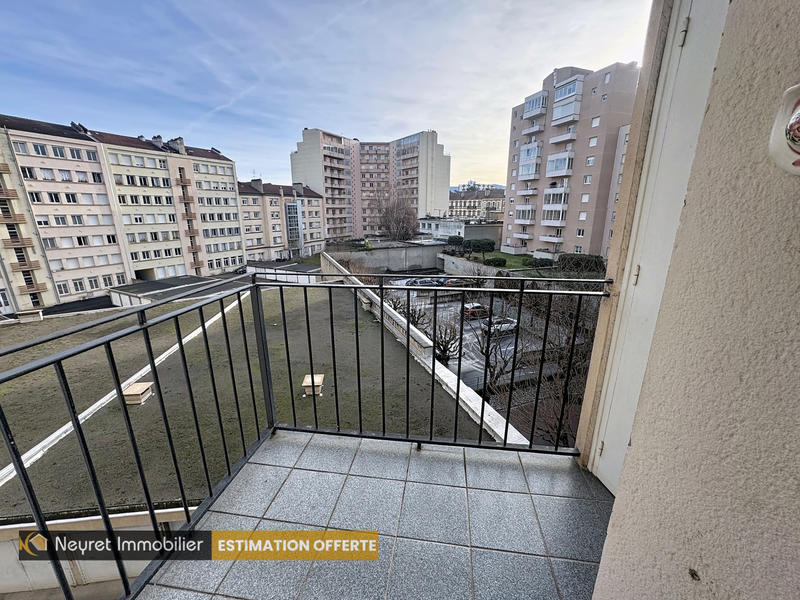 Appartement - 86 m² - 4 pièces