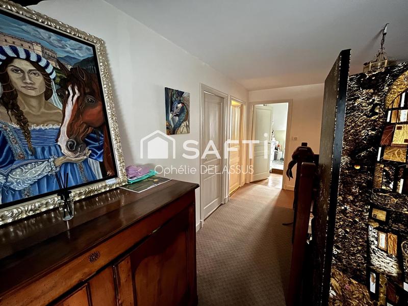 Maison - 200 m² - 7 pièces