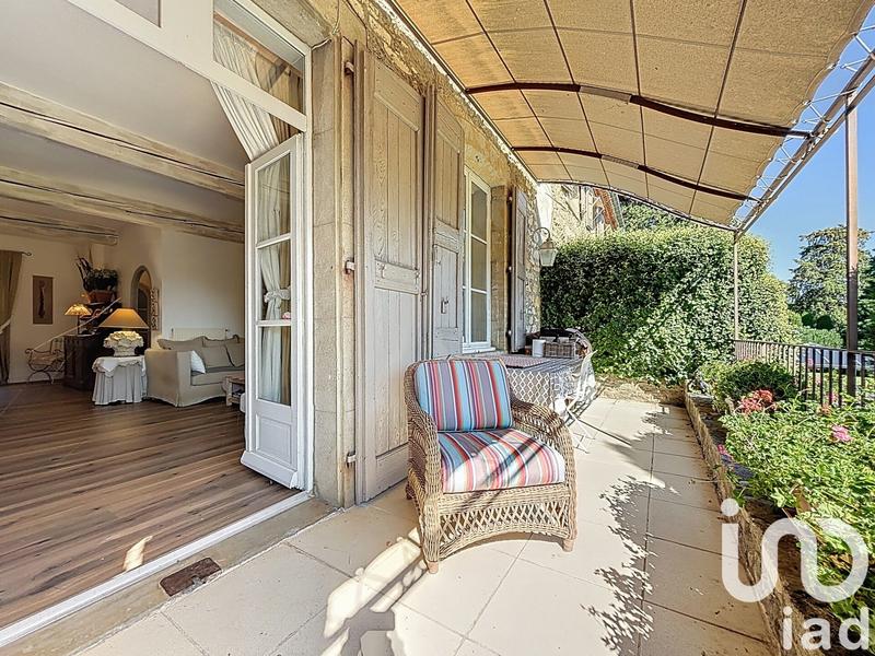 Maison - 350 m² - 12 pièces