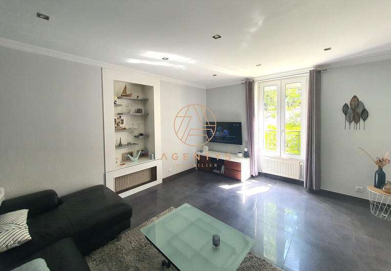 Maison - 123 m² - 6 pièces