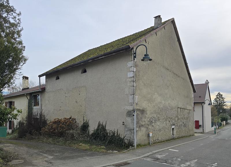 Grange - 299 m² - 11 pièces