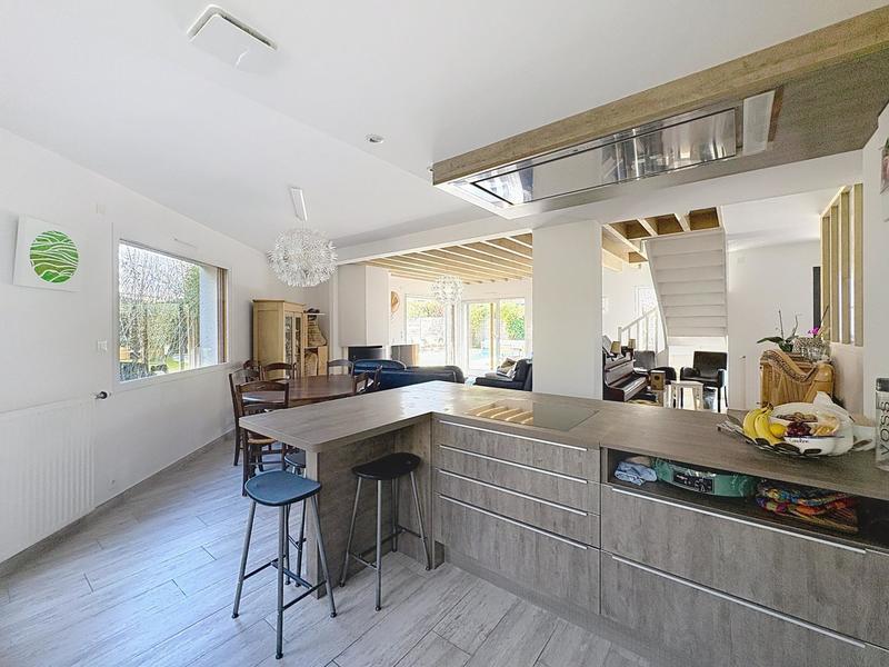 Maison - 165 m² - 7 pièces