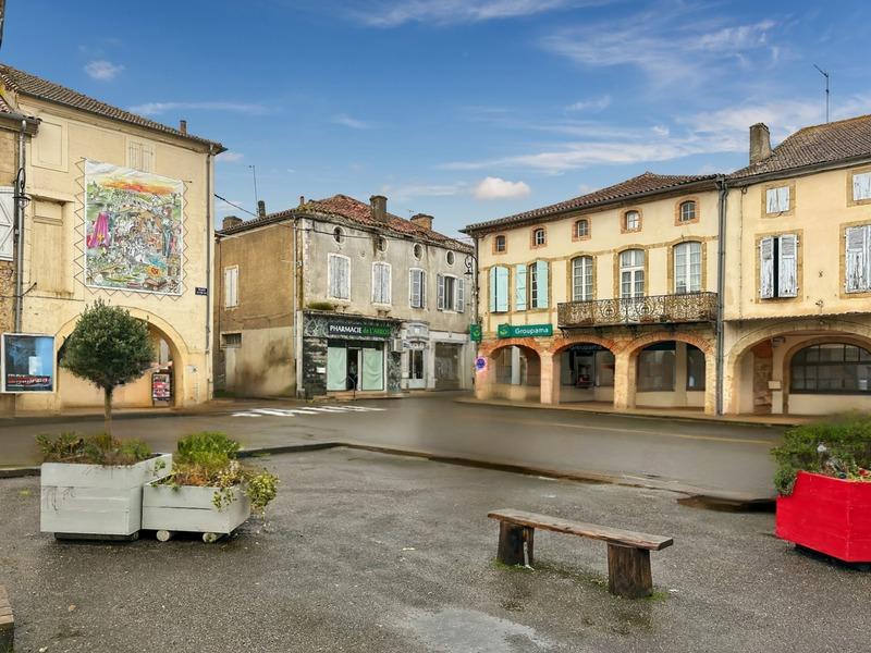 Immeuble - 171 m² - 10 pièces