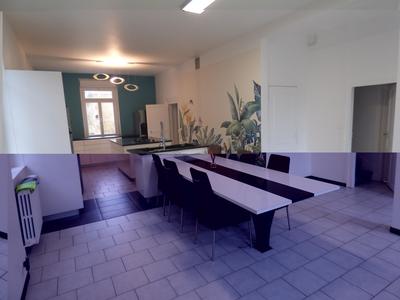 Villa - 285 m² - 8 pièces