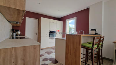 Maison - 161 m² - 7 pièces