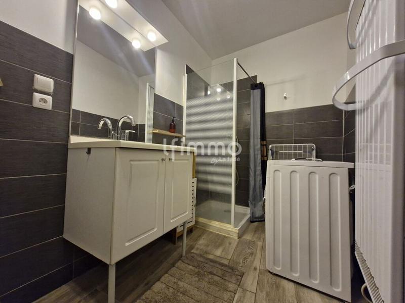 Immeuble - 104 m² - 6 pièces