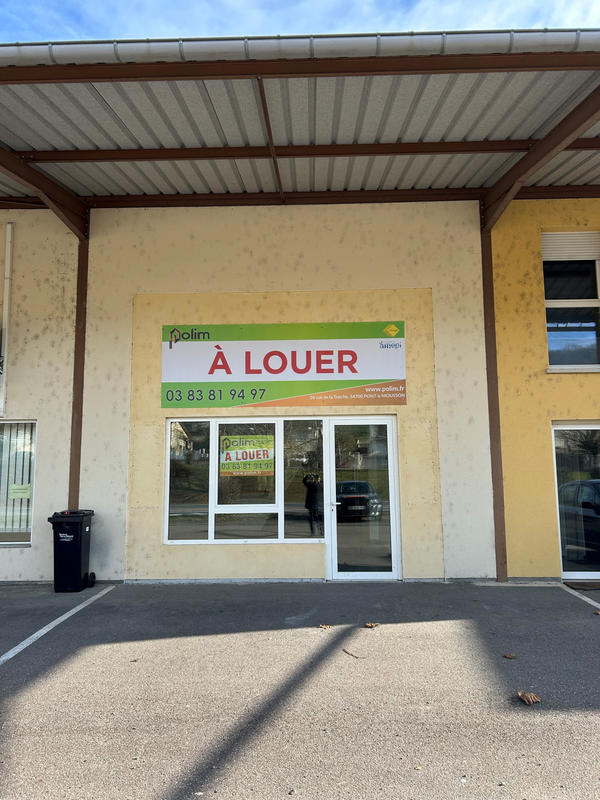 Local commercial - 233 m²