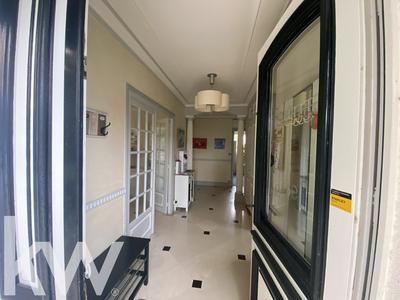 Maison - 190 m² - 6 pièces