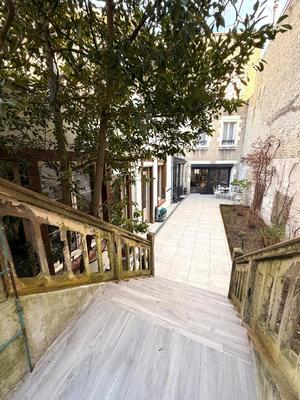 Maison de ville - 213 m² - 8 pièces