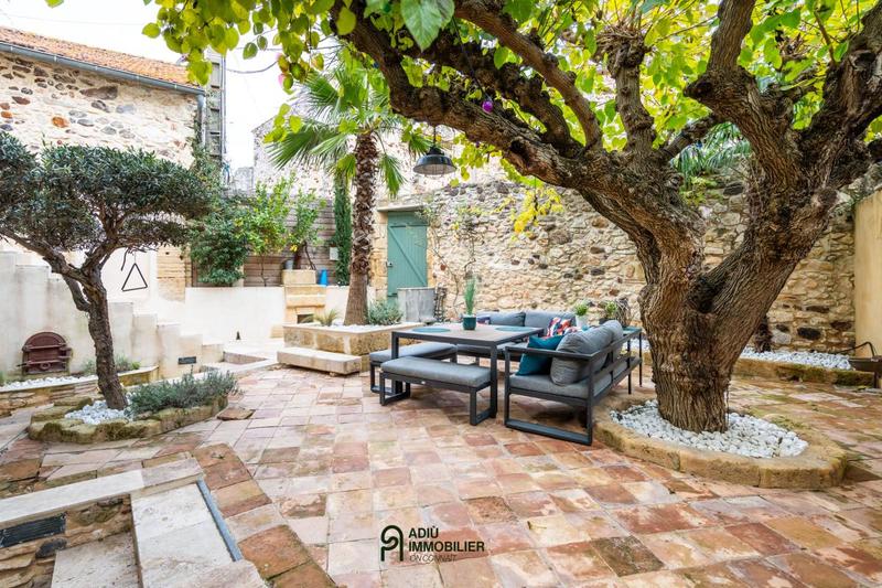 Maison de village - 262 m² - 7 pièces