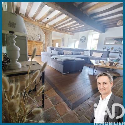 Maison - 236 m² - 10 pièces