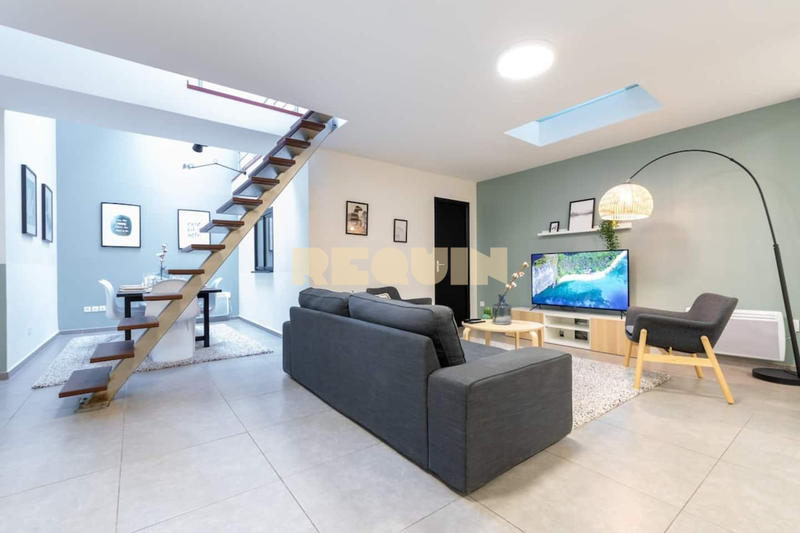 Appartement - 96 m² - 6 pièces