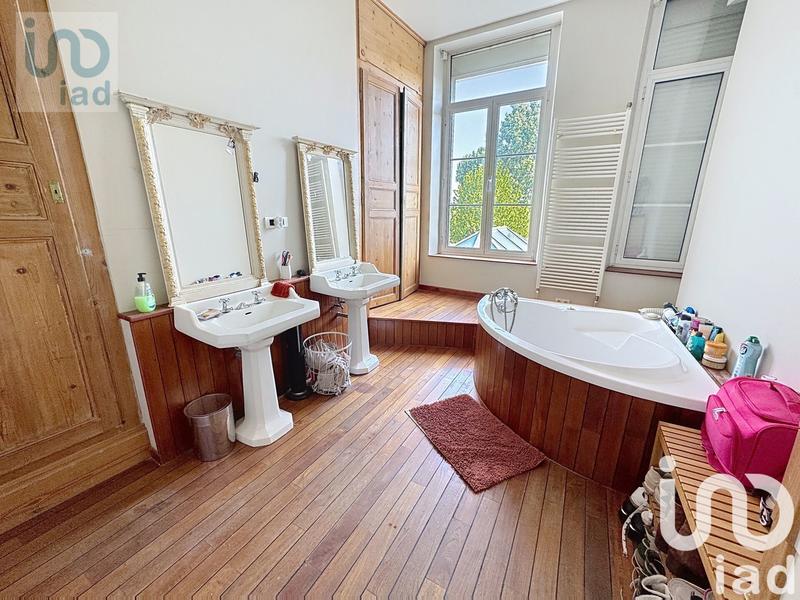 Maison de maîtres - 495 m² - 12 pièces